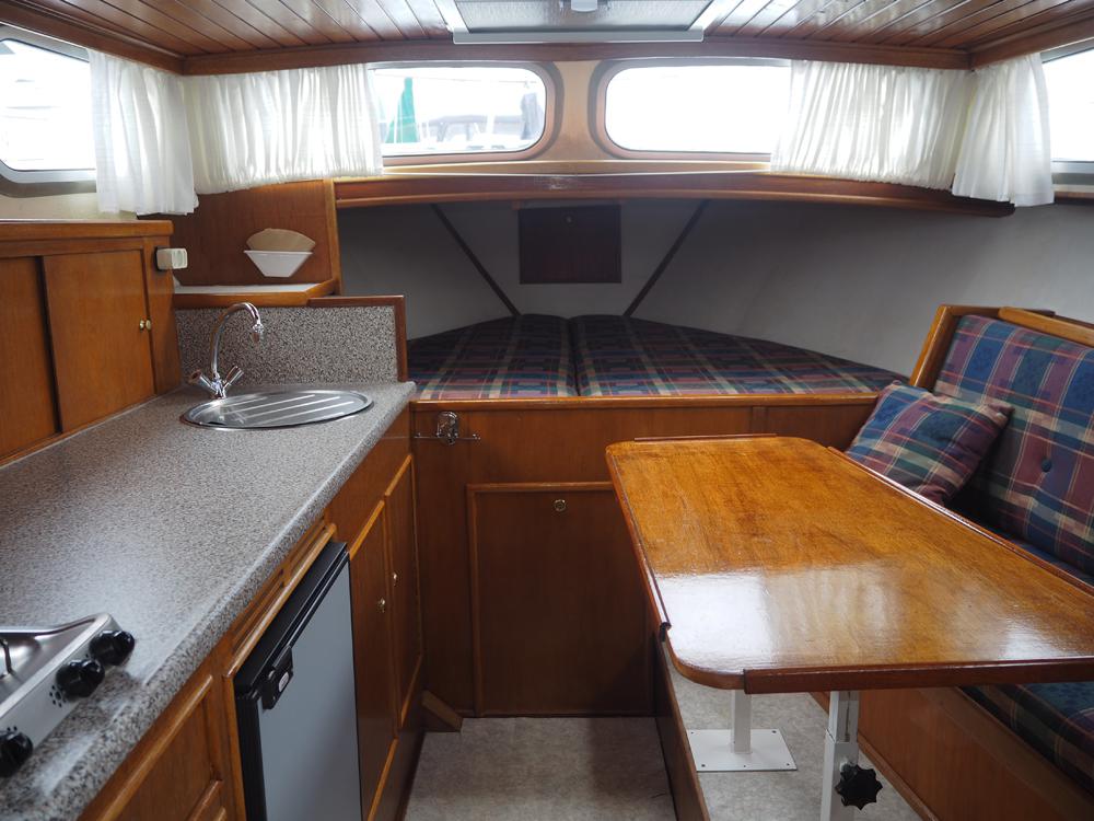 Cabin en avant, H&eacute;bergements